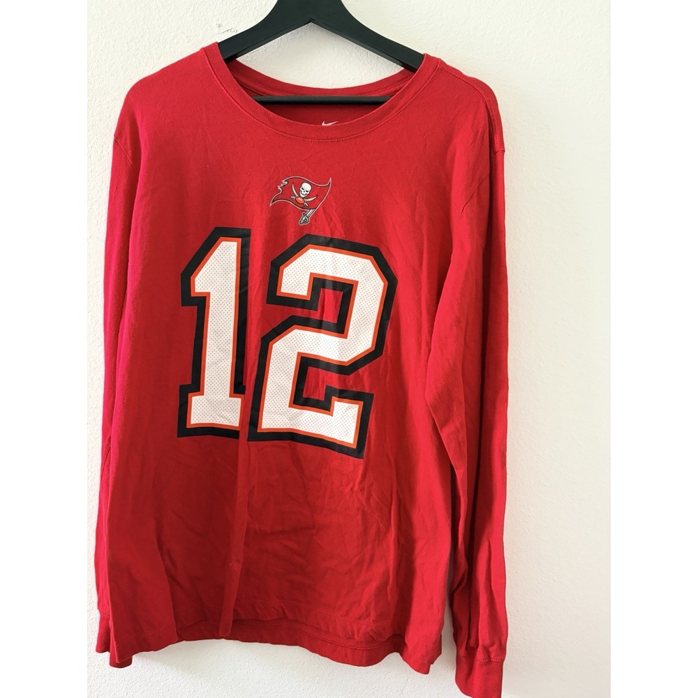 Nike Tom Brady Tampa Bay Buccaneers Long Sleeve T-Shirt Men's L Red #12 Jersey